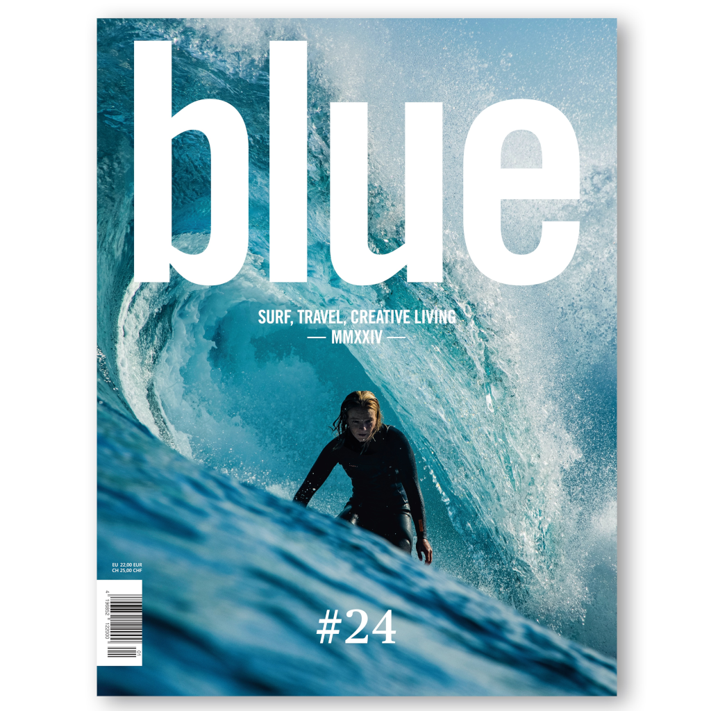 Blue Yearbook x I Love the Seaside Guide Book Set