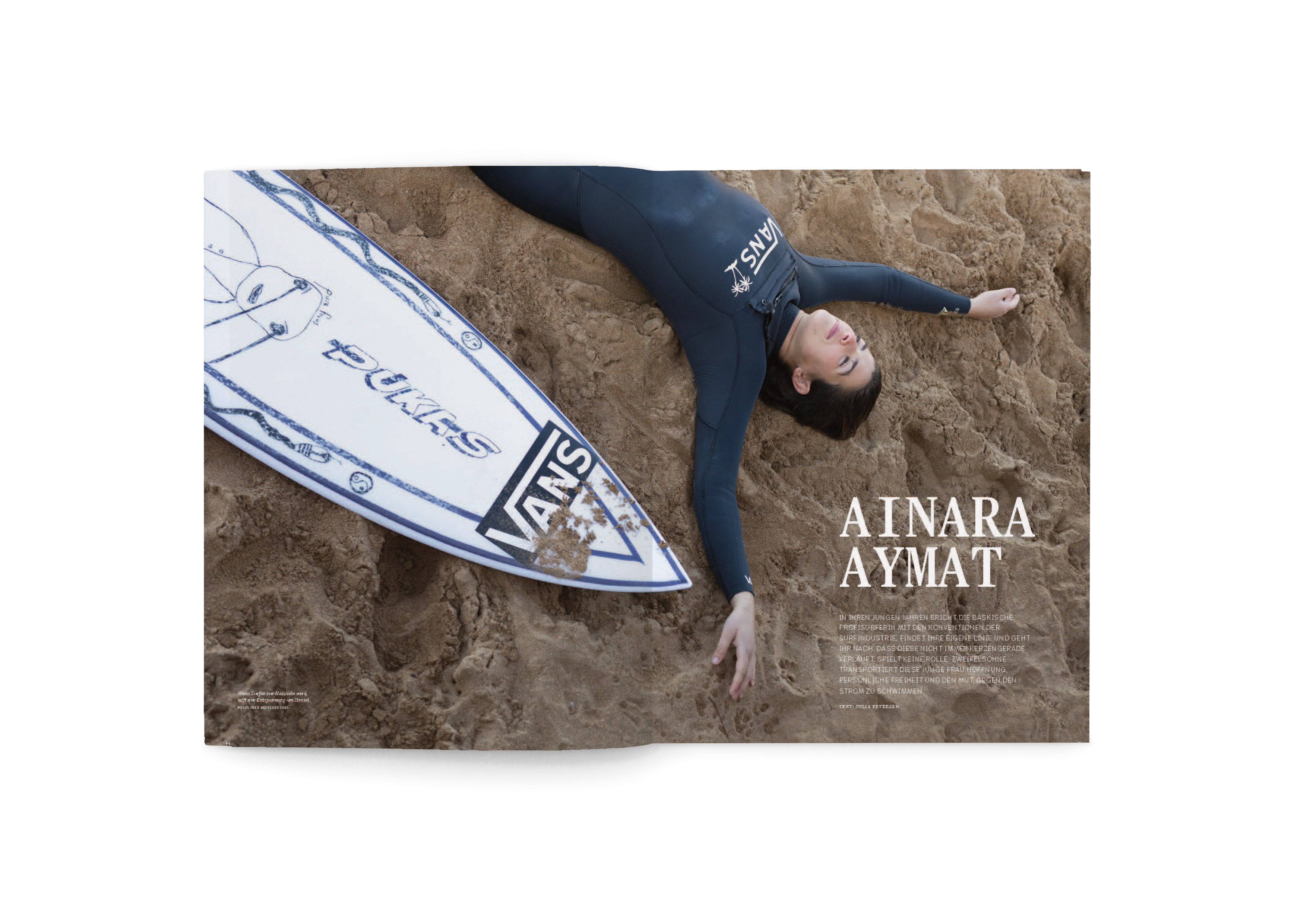 Blue-Yearbook-2020-Surf-Travel-Creative-Living-3