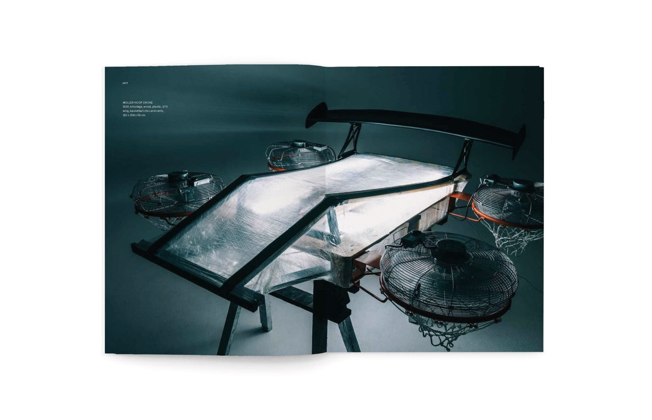 Blue-Yearbook-Surf-Magazin-Buch-2022-On-Fire-Cover-13