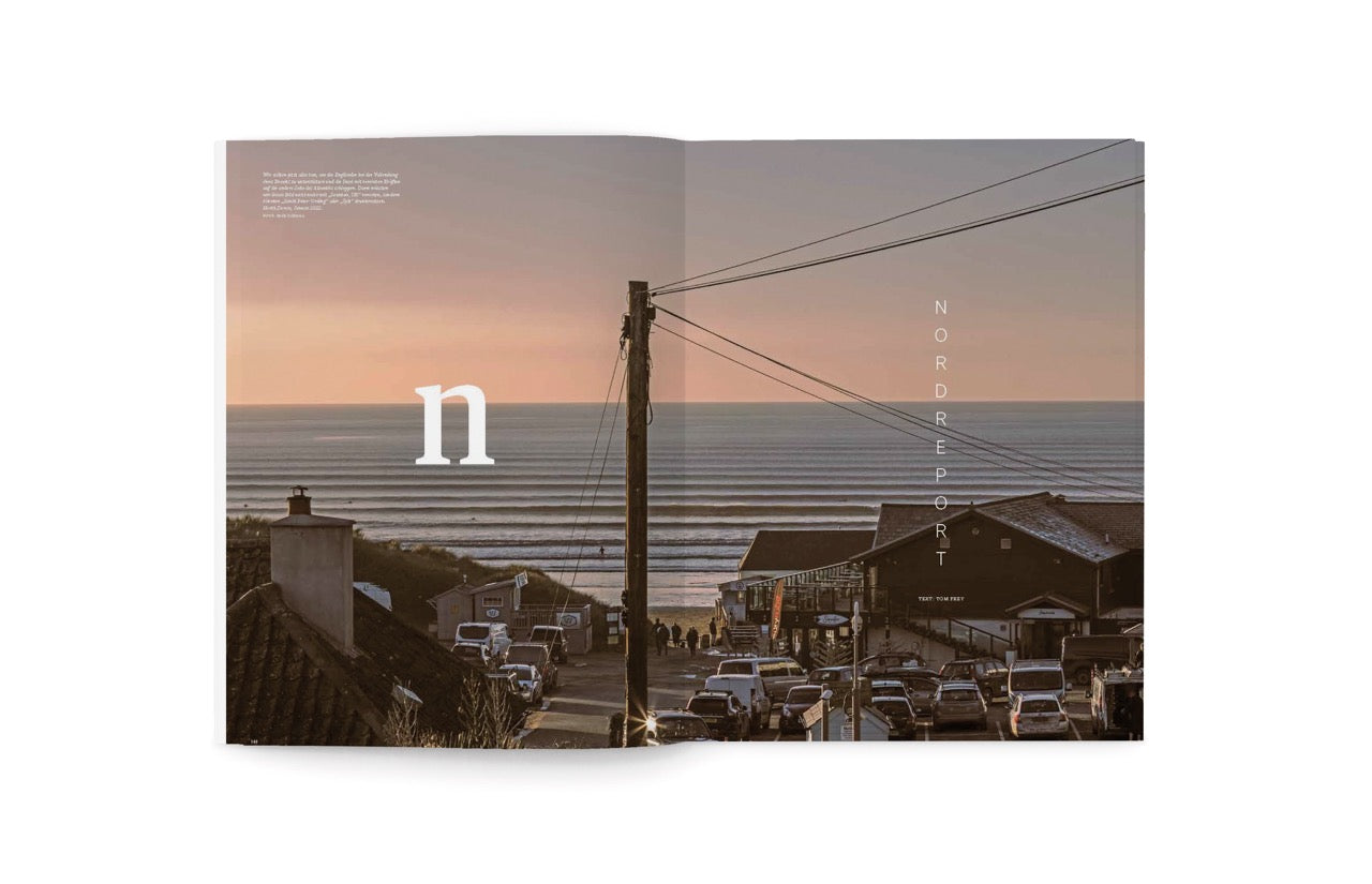 Blue-Yearbook-Surf-Magazin-Buch-2022-On-Fire-Cover-8