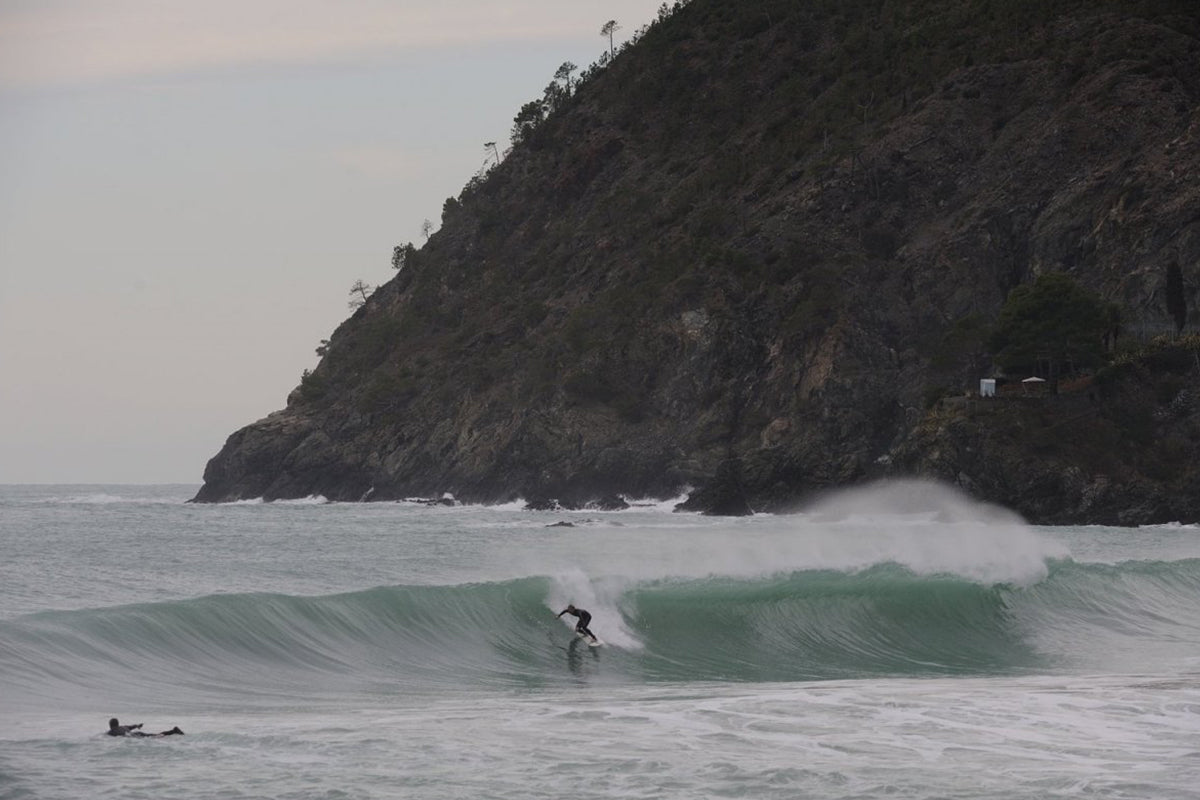 Travel-Tipps fürs Surfen am Mittelmeer