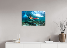 Lade das Bild in den Galerie-Viewer, Mentawai Duckdive, Indonesien by Stefan Götzelmann - Highend Alu Dibond Fotoprint
