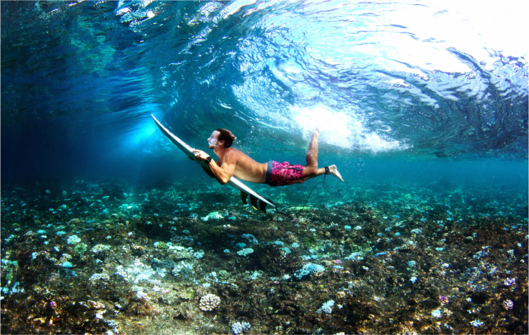 Mentawai Duckdive by Stefan Goetzelmann - Fine Art Fotoprint