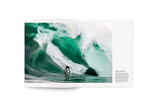 Lade das Bild in den Galerie-Viewer, Blue Yearbook 2024 – 180 Seiten Surf, Travel &amp; Creative Living
