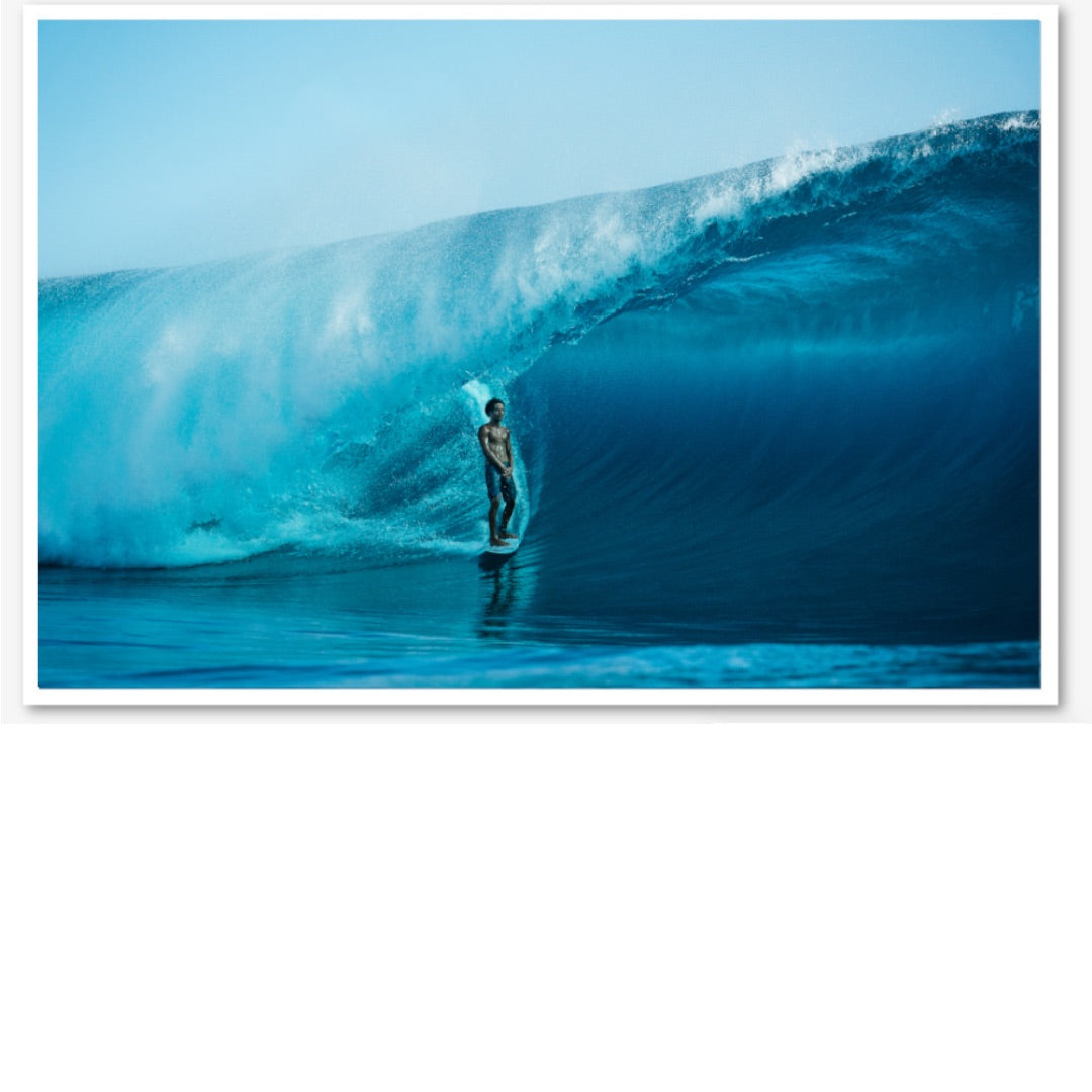 Matahi Drollet at Teahupoo - Fine Art Fotoprint -  Surf Bild von Tom Pearsall
