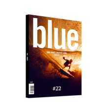 Lade das Bild in den Galerie-Viewer, Blue-Yearbook-Surf-Magazin-Buch-2022-On-Fire-Cover-1
