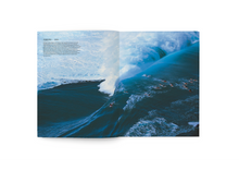 Lade das Bild in den Galerie-Viewer, Blue-Yearbook-2020-Surf-Travel-Creative-Living-10
