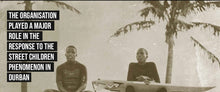 Lade das Bild in den Galerie-Viewer, Afrosurf-Surf-Buch-von-Mami-Wata-mit-Selema-Masekela-8
