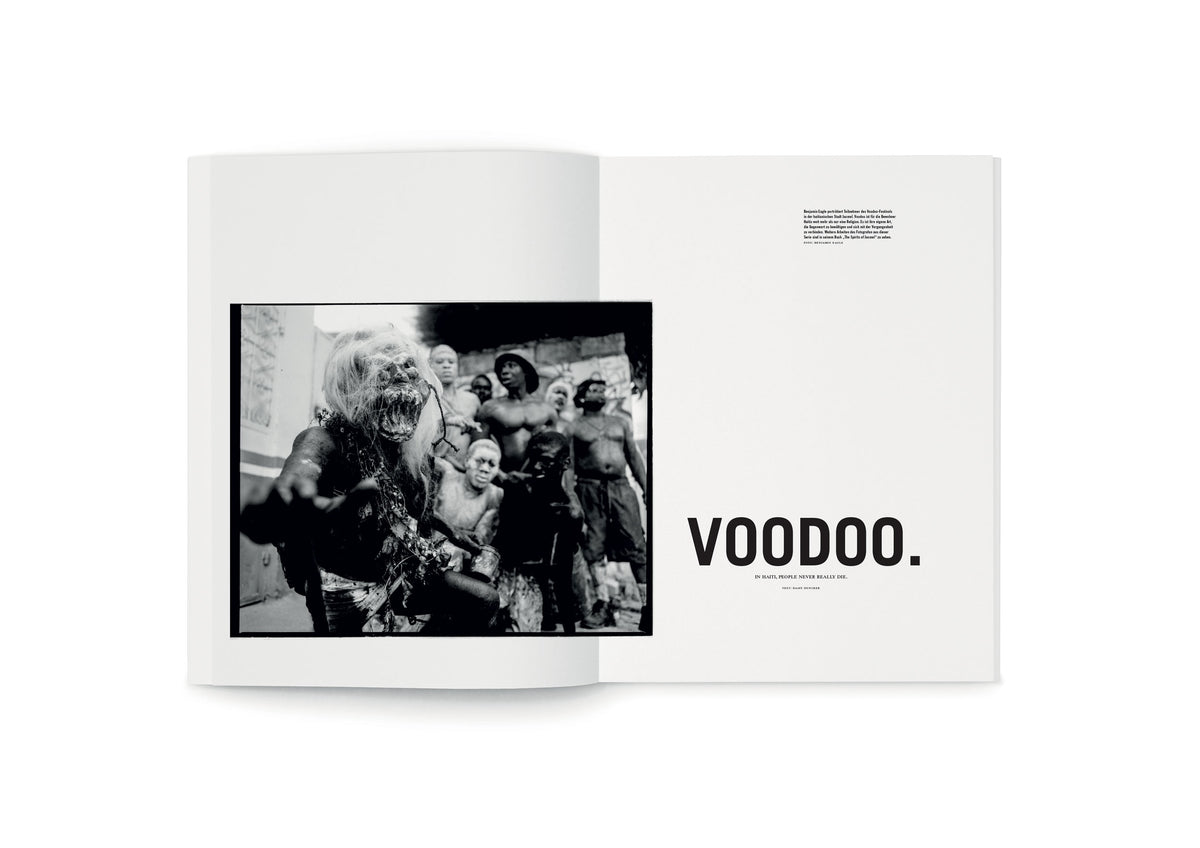 Blue-Yearbook-2018-Surf-Travel-Creative-Living-8