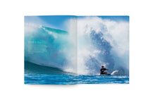 Lade das Bild in den Galerie-Viewer, Blue-Yearbook-Surf-Magazin-Buch-2022-On-Fire-Cover-3
